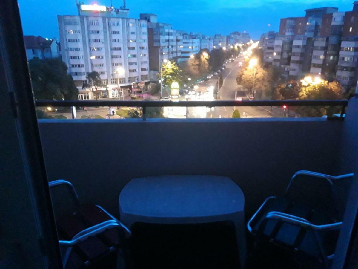 Hellen'S Ultracentral Apartament ブザウ エクステリア 写真