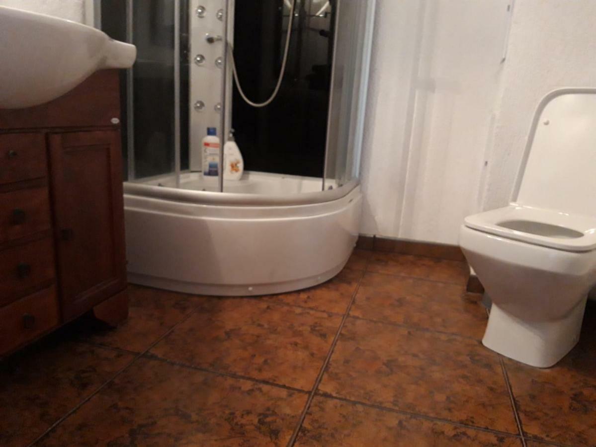 Hellen'S Ultracentral Apartament ブザウ エクステリア 写真